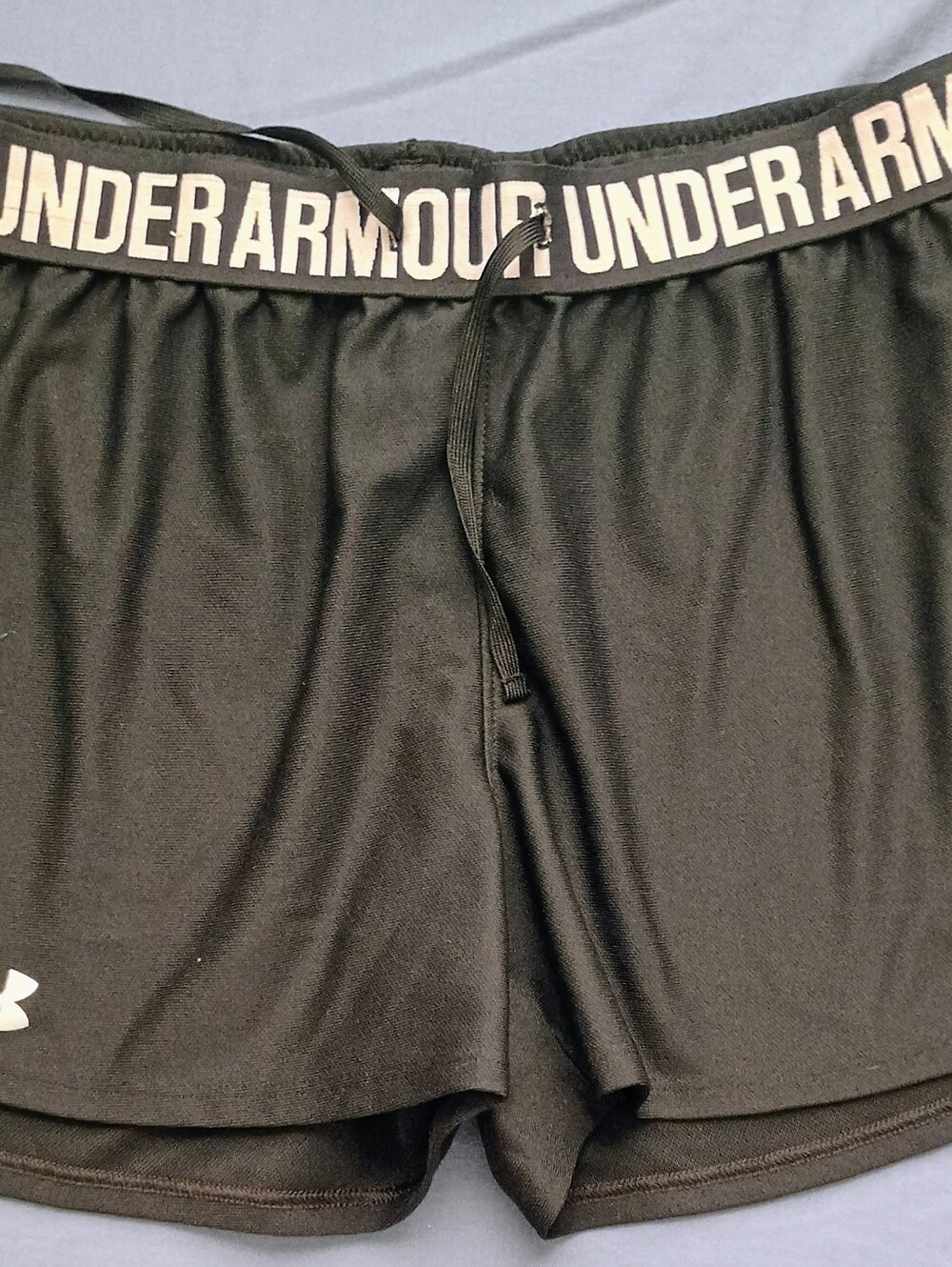 3 Under Armour Shorts Size Medium - Picture 6 of 6